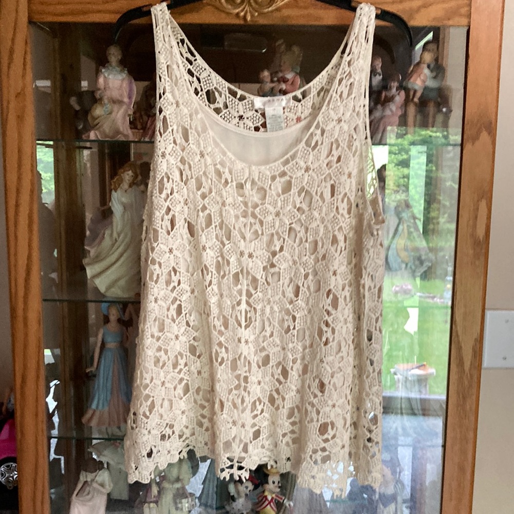 1X cotton shell poly. Lining crochet lace look tank